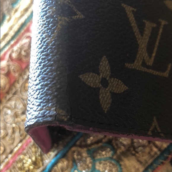 Louis Vuitton IPhone X case - Picture 2 of 5